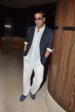 Akshay Kumar launches Oh My God trailor in a trade magazine cover in Novotel, Mumbai on  16th Sept 2012 (10).JPG